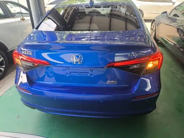 Honda Civic — Фото автомобиля 5