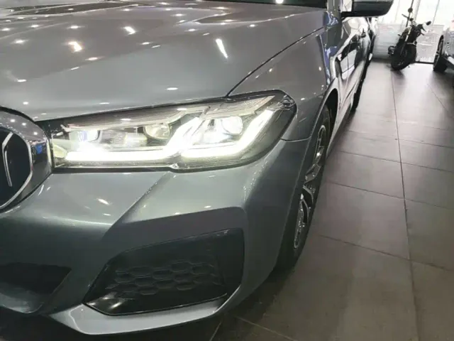BMW 5 Series — Фото автомобиля 23