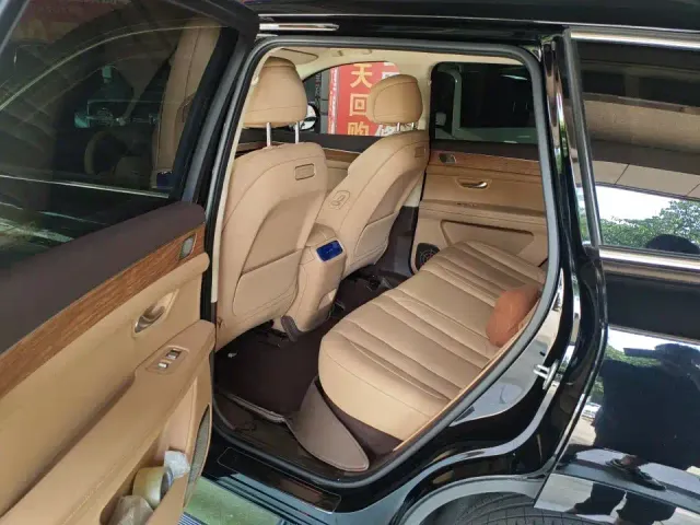 Aito M7 — Фото автомобиля 6