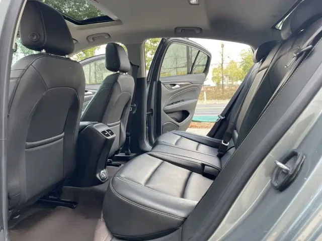 Buick Regal — Фото автомобиля 14