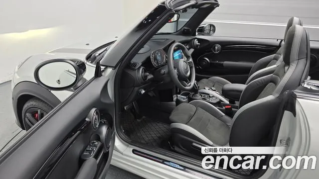 Mini Cooper Convertible — Фото автомобиля 11