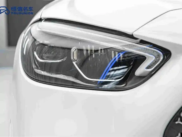 Mercedes-Benz C-Class — Фото автомобиля 10