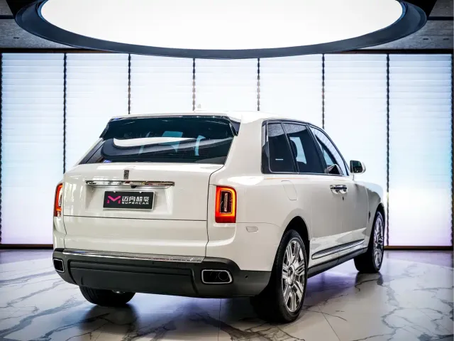 Rolls-Royce Cullinan — Фото автомобиля 4