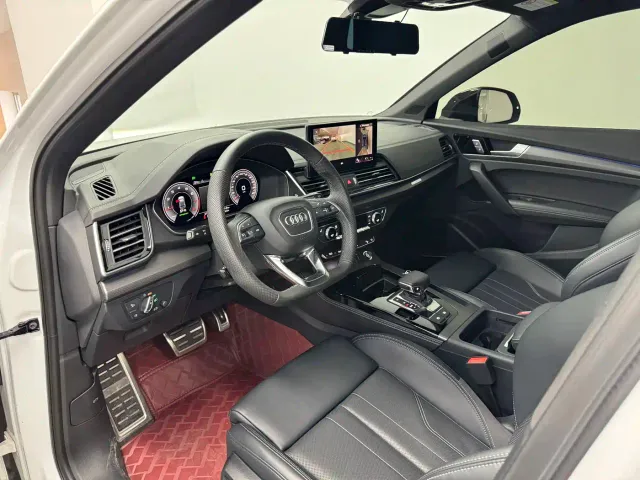 Audi Q5L — Фото автомобиля 12