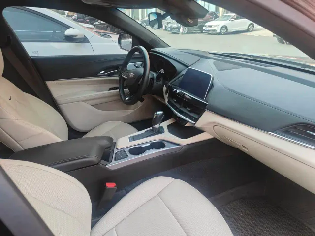 Cadillac CT4 — Фото автомобиля 5