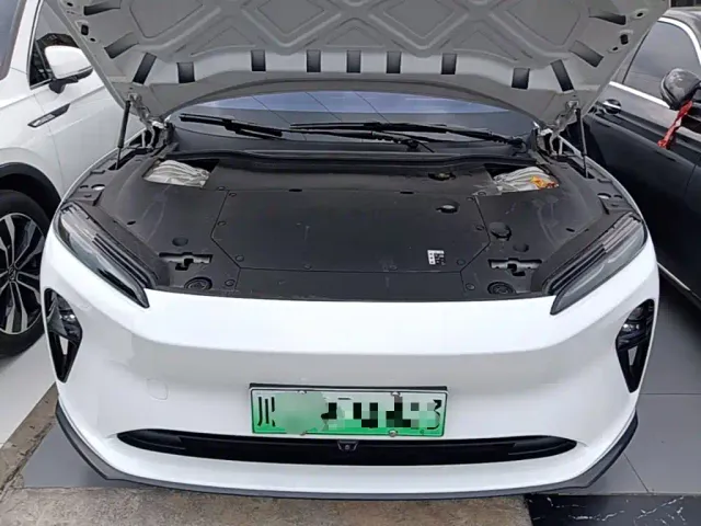 Nio ET5 Touring — Фото автомобиля 19