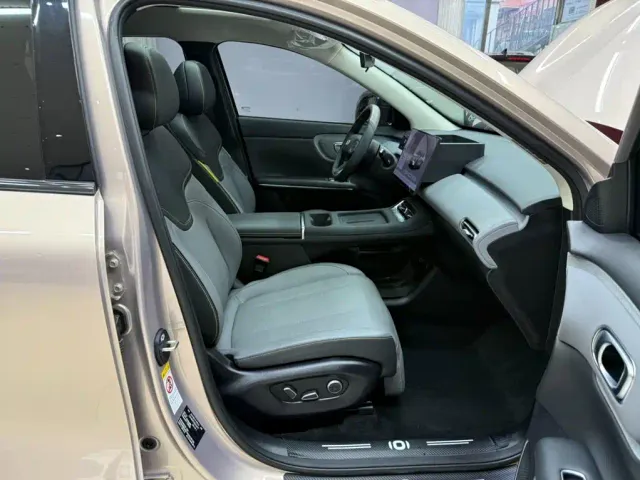 Changan Qiyuan Q05 — Фото автомобиля 21
