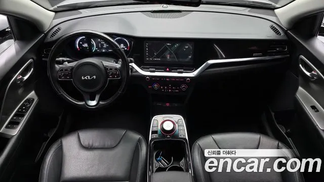 Kia Niro — Фото автомобиля 10