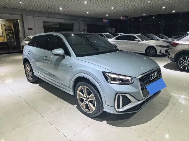Audi Q2L — Фото автомобиля 3