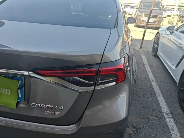 Toyota Corolla — Фото автомобиля 7