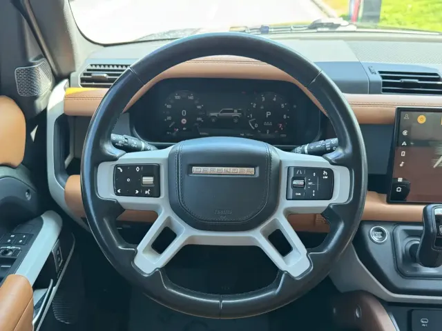 Land Rover Defender — Фото автомобиля 19