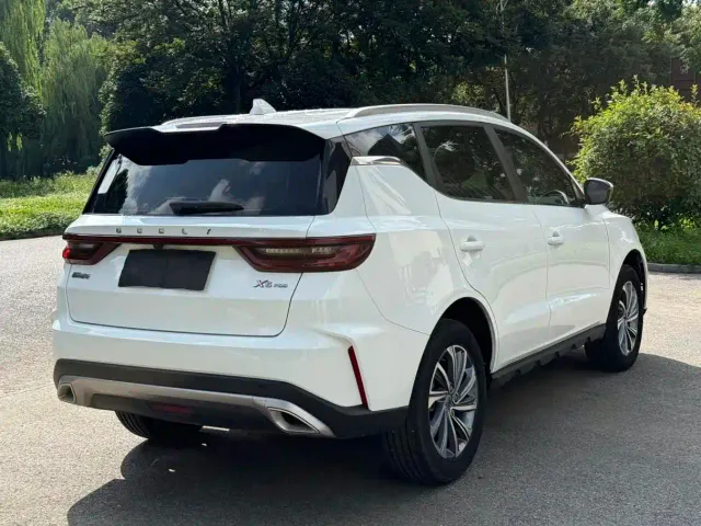 Geely Vision X6 — Фото автомобиля 17