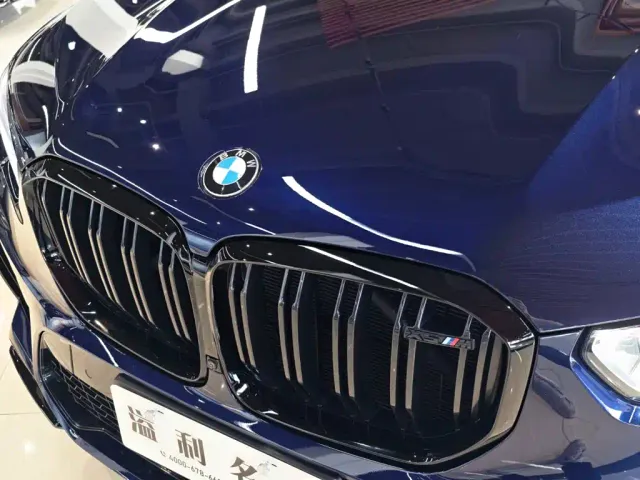 BMW X5 M — Фото автомобиля 11