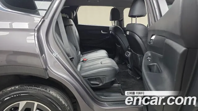 Hyundai Santafe — Фото автомобиля 10
