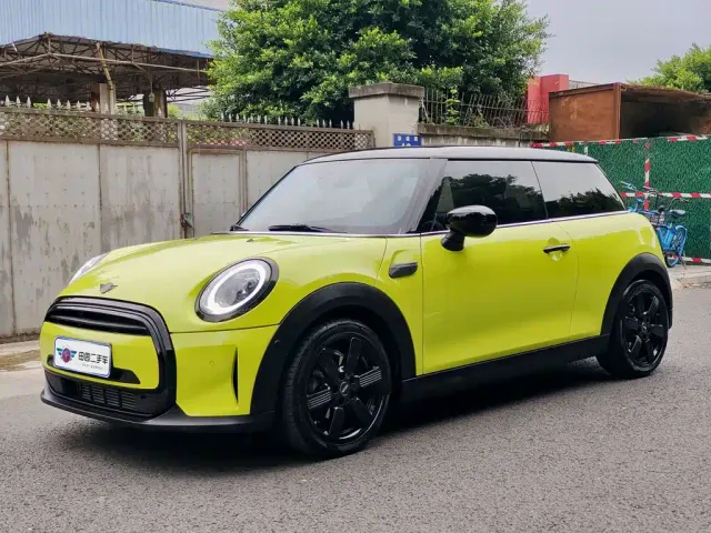 Фотография автомобиля — MINI Hatch