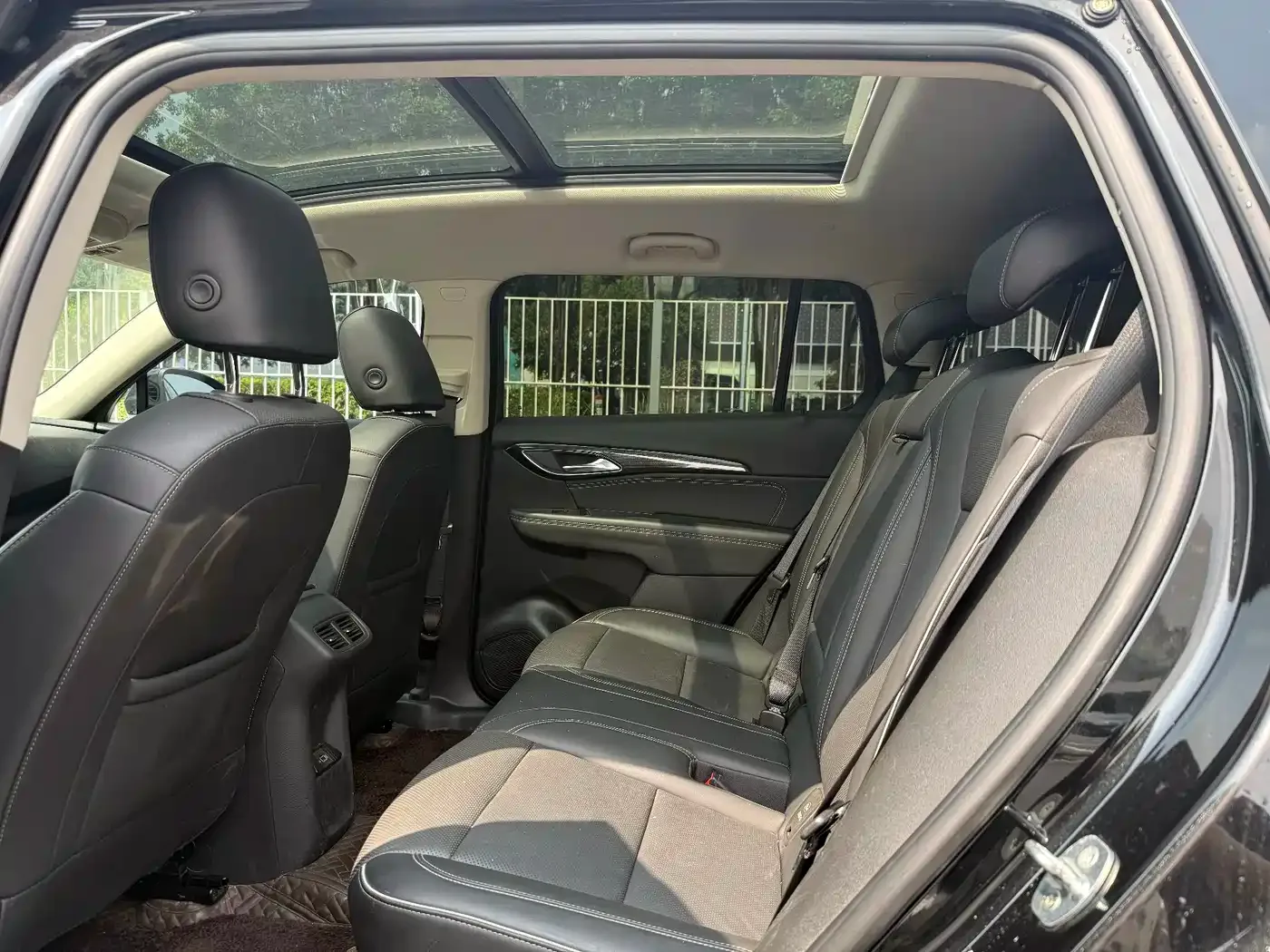 Buick Envision Plus 2022 Enclave Plus 652T 5-Seater Luxury — Фото автомобиля 8