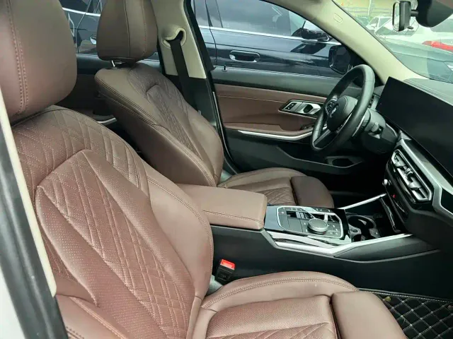 BMW 3 Series — Фото автомобиля 11