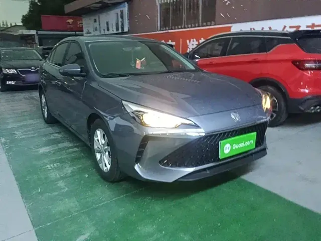 Roewe i5 — Фото автомобиля 3