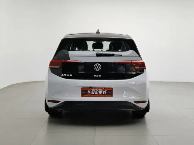 Volkswagen ID.3 — Фото автомобиля 4