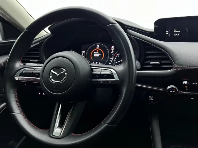 Mazda Mazda3 Axela 2021 2.0L Automatic Quality Elegance — Фото автомобиля 10