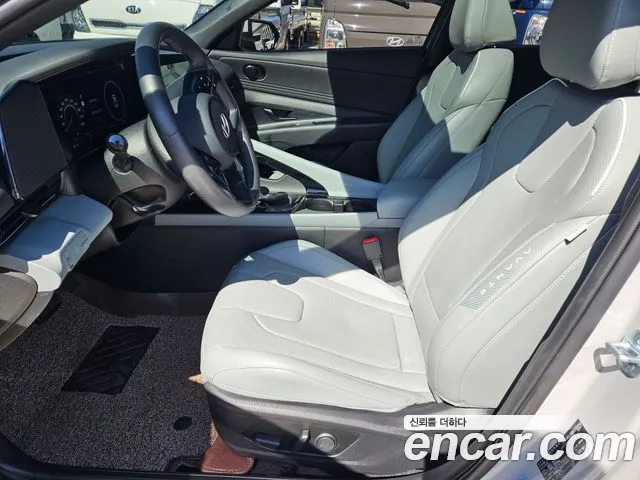 Hyundai Avante CN7 — Фото автомобиля 16