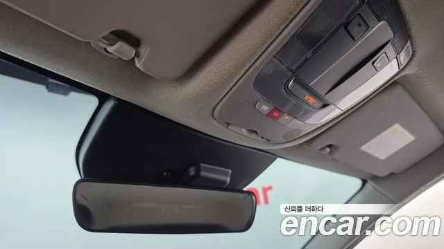 Kia Niro — Фото автомобиля 24