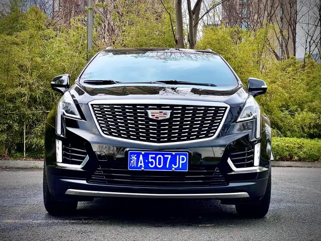 Cadillac XT5 — Фото автомобиля 2