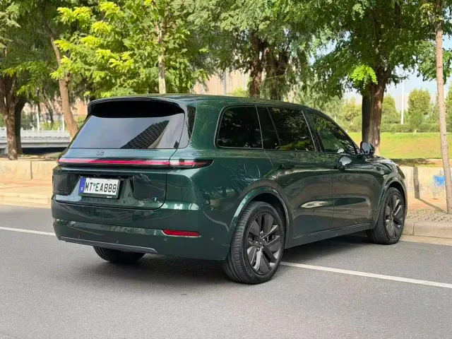 Li Auto L9 — Фото автомобиля 9
