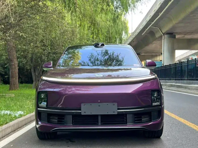 Li Auto L9 — Фото автомобиля 2