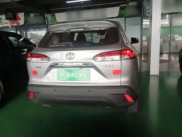 Toyota Corolla Cross — Фото автомобиля 5