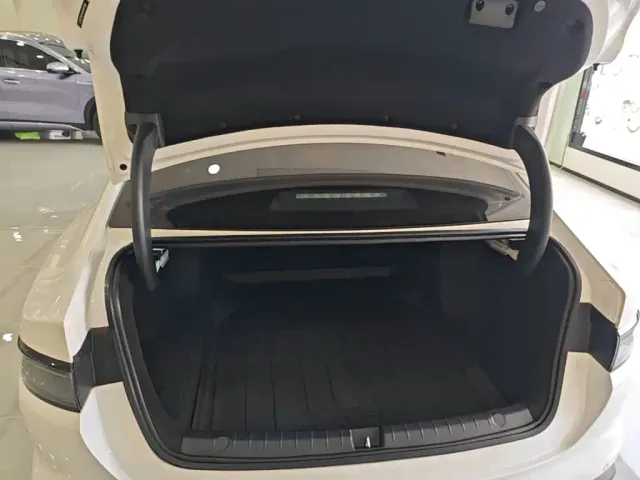 BYD Seal 05 DM-i — Фото автомобиля 18
