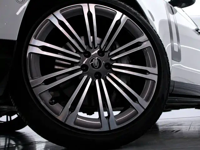 Land Rover Range Rover — Фото автомобиля 19