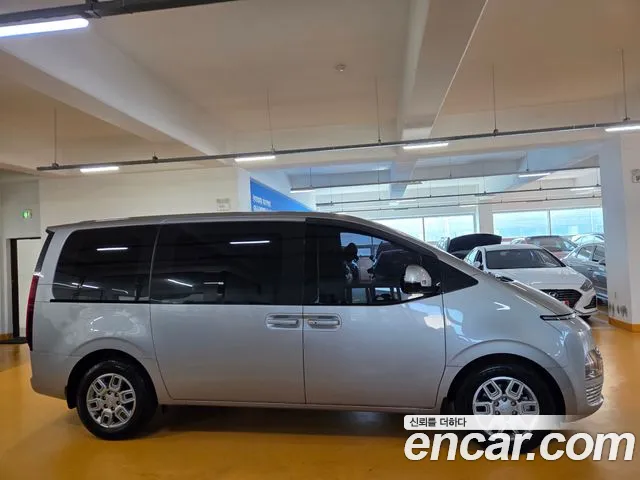 Hyundai Staria — Фото автомобиля 3