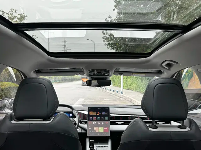 Geely Boyue L — Фото автомобиля 14