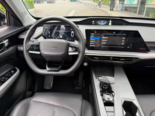 Changan Z6 — Фото автомобиля 15