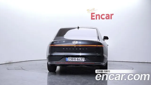 Hyundai Grandeur — Фото автомобиля 4