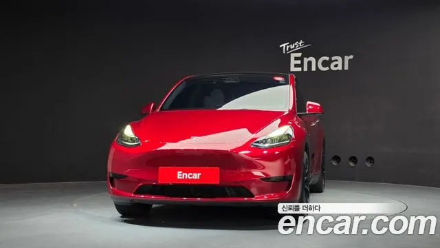 Tesla Model Y — Фото автомобиля 3