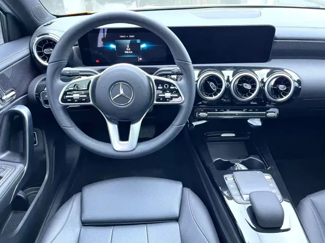 Mercedes-Benz A-Class — Фото автомобиля 8