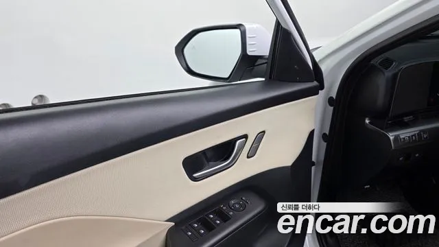 Hyundai Kona SX2 — Фото автомобиля 27