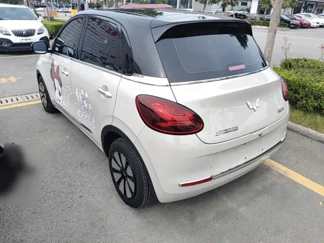 Wuling Bingo — Фото автомобиля 4