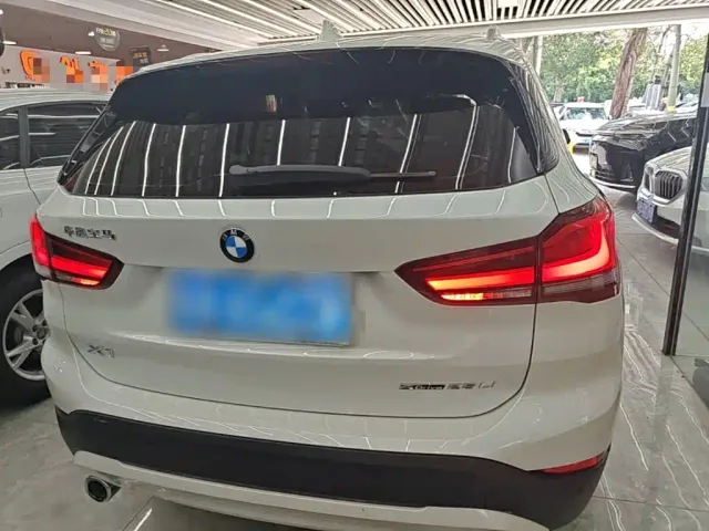BMW X1 — Фото автомобиля 5