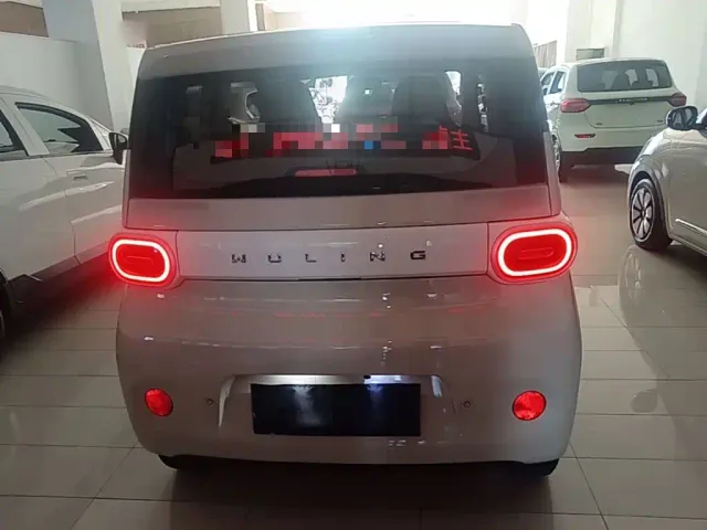 Wuling Hongguang Mini EV — Фото автомобиля 5