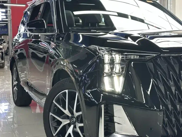 GAC Trumpchi GS8 — Фото автомобиля 6