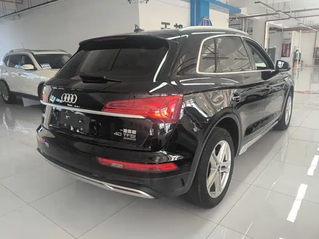 Audi Q5L — Фото автомобиля 6