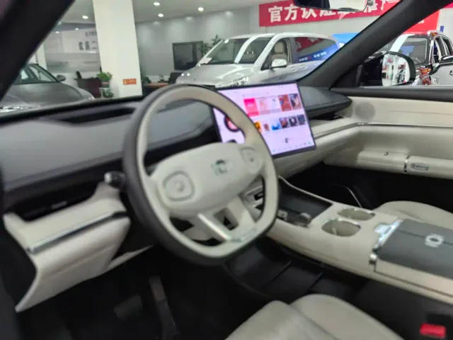 Changan Qiyuan Q07 — Фото автомобиля 8
