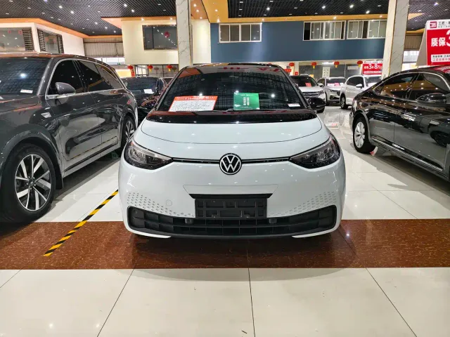 Volkswagen ID.3 — Фото автомобиля 2