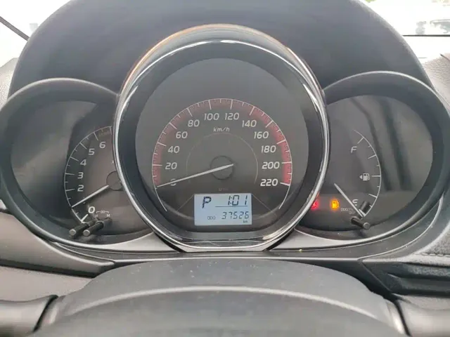 Toyota Vios FS — Фото автомобиля 5