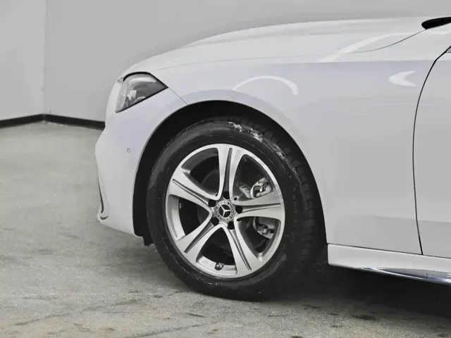 Mercedes-Benz C-Class — Фото автомобиля 15
