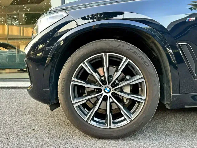BMW X5 — Фото автомобиля 12