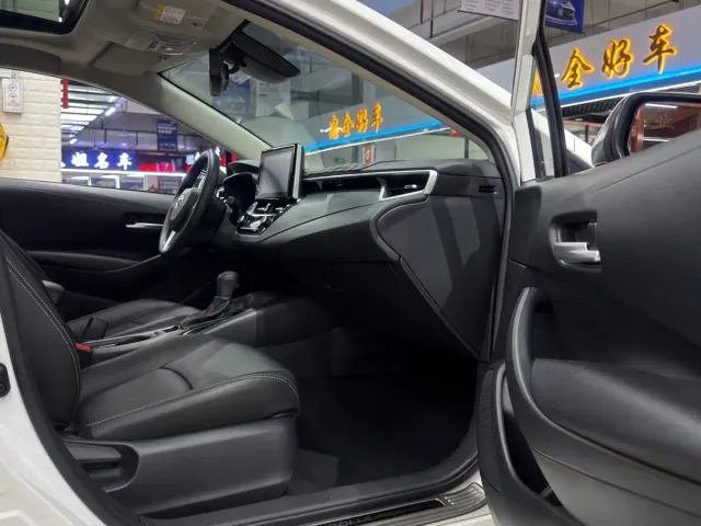 Toyota Corolla — Фото автомобиля 12